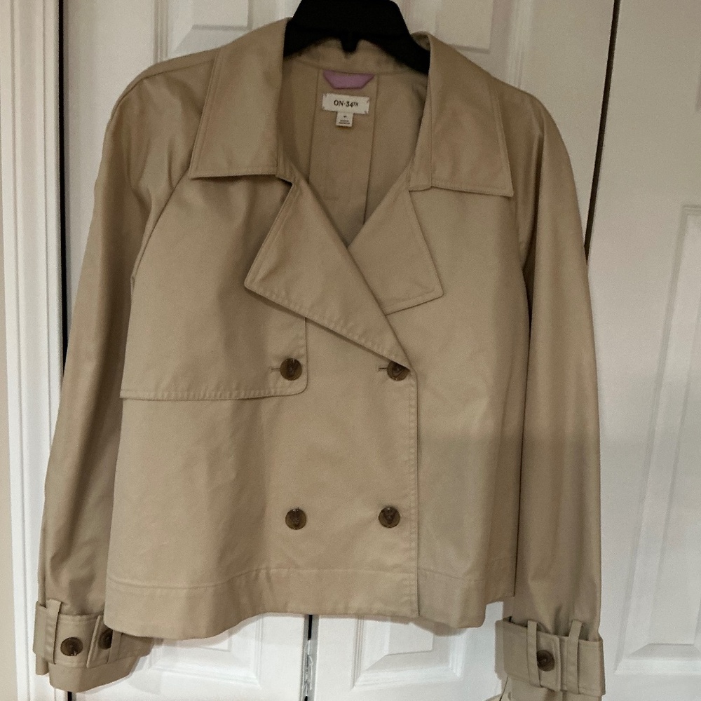 Cropped trench jacket